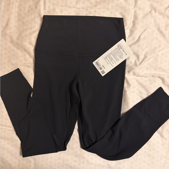 NWT lululemon Align™ High-Rise Pant 25" - Picture 4 of 7